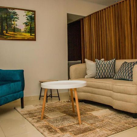 Choice Luxe Lagos Ikeja Bagian luar foto