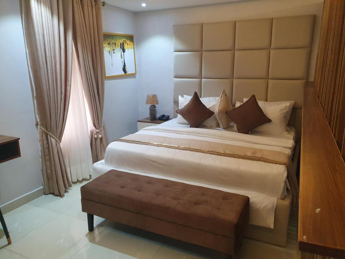 Choice Luxe Lagos Ikeja Bagian luar foto
