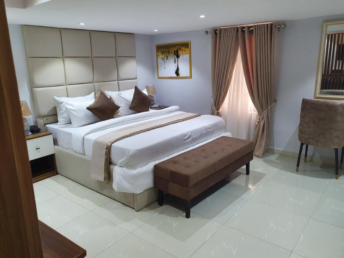Choice Luxe Lagos Ikeja Bagian luar foto