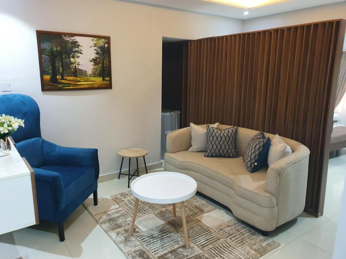 Choice Luxe Lagos Ikeja Bagian luar foto