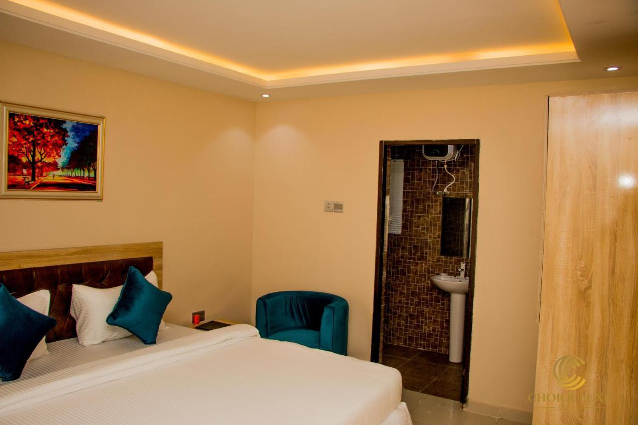 Choice Luxe Lagos Ikeja Bagian luar foto